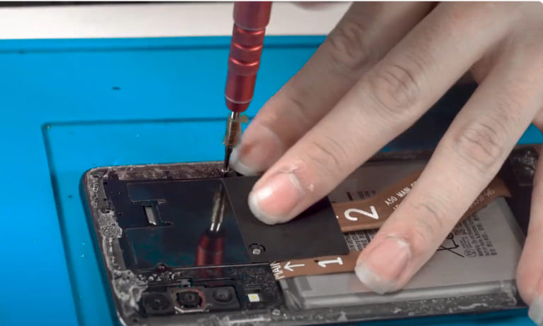 Chi phí ép mặt kính Samsung A50, A50s