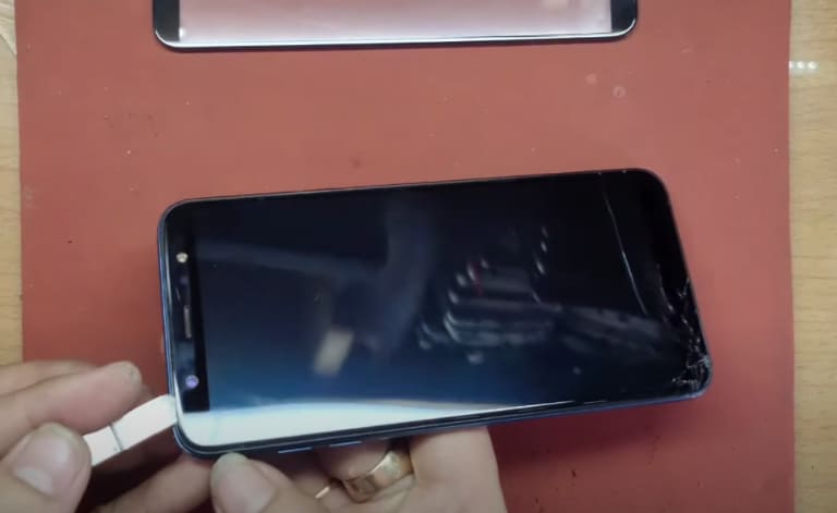 Tác dụng của ép mặt kính Samsung A6s
