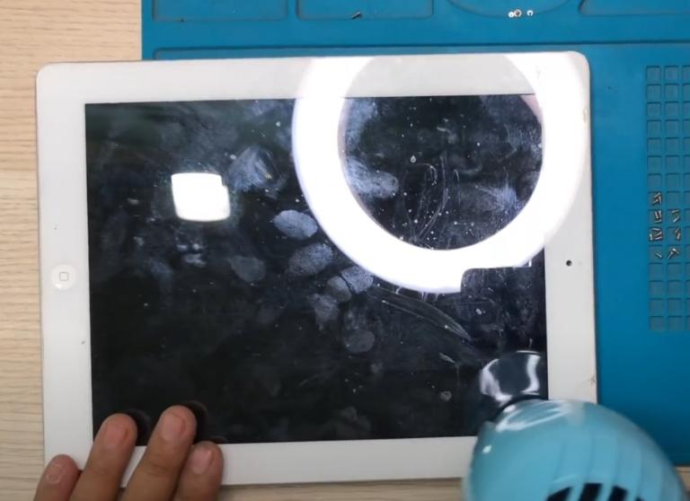 Nguyên nhân thay kính cảm ứng iPad