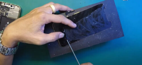 Thay mặt kính iPhone 12