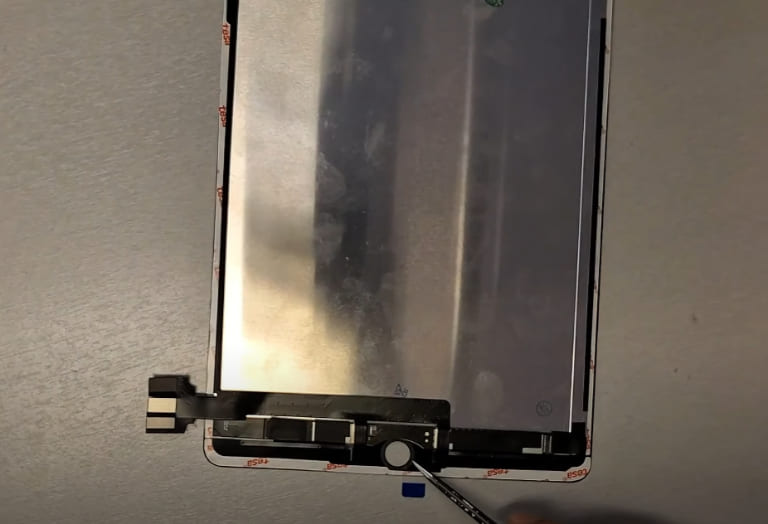 Nguyên nhân thay màn hình iPad Pro 9.7
