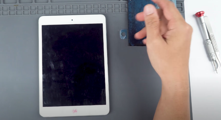 Cần phải thay pin iPad MIni 2 khi pin có vấn đề
