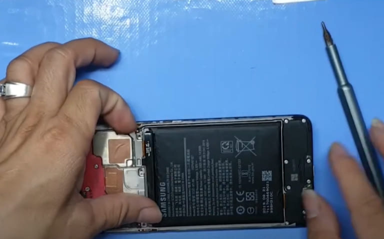 Chi phí thay pin Samsung Galaxy A10