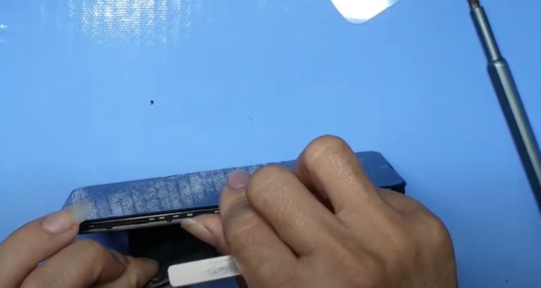 Lý do thay pin Samsung Galaxy A10