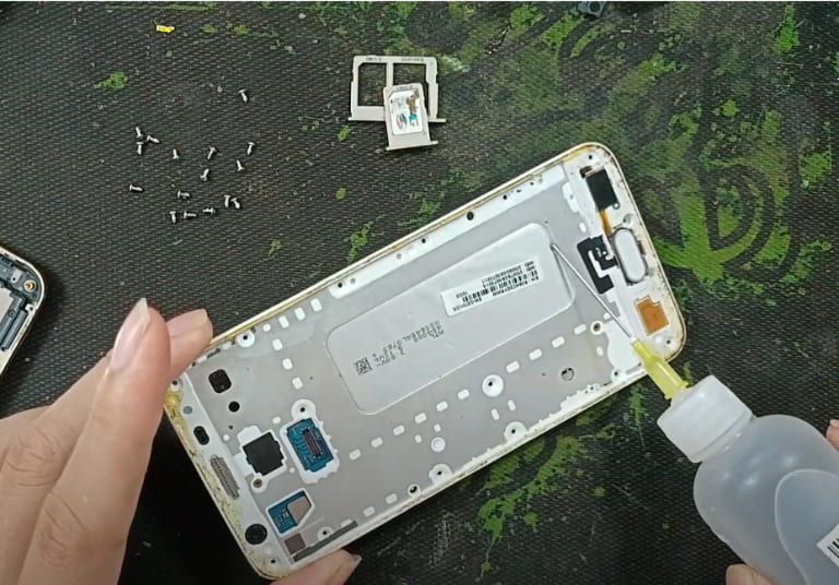 Địa chỉ thay pin Samsung Galaxy J5 Pro, J5 Prime