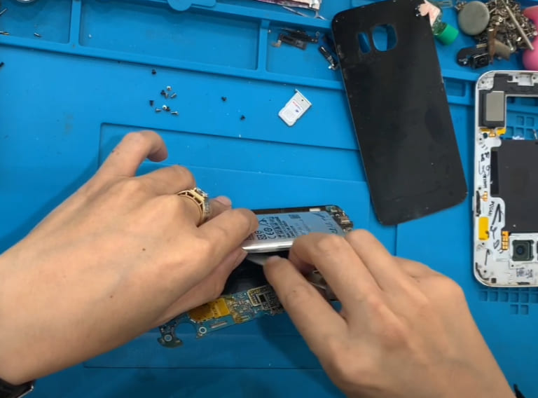 Lý do thay pin Samsung Galaxy S6, S6 Edge