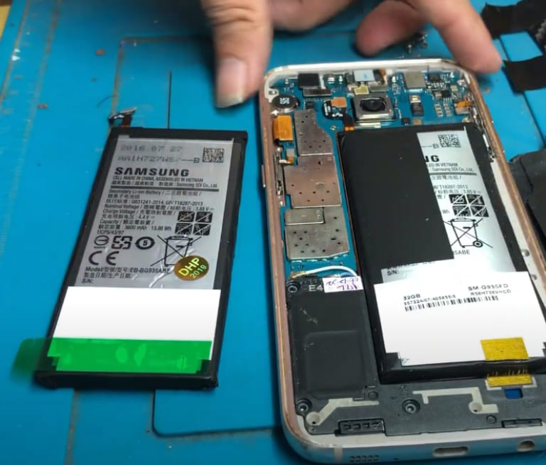Chi phí thay pin Samsung Galaxy S7, S7 Edge