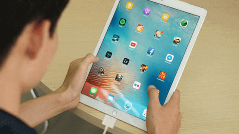 vừa sạc vừa dùng pin ipad air