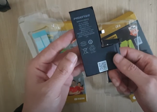 Thay pin dung lượng cao iPhone Xs