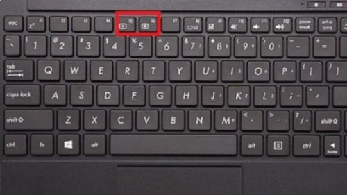 điều chỉnh bằng nút vật lý