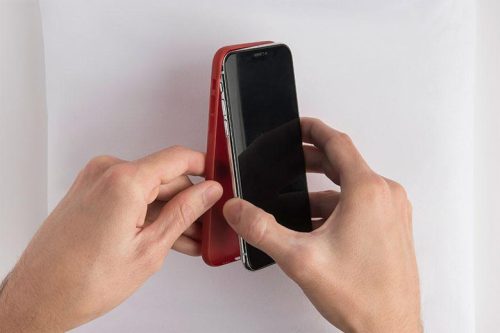 10 cách sạc pin nhanh cho iPhone nhanh nhất-tháo ốp điện thoại ra
