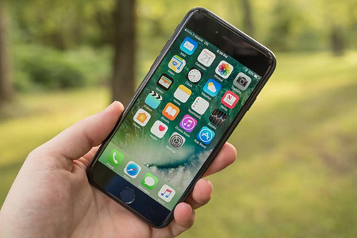 Lo ngại về mức phát bức xạ trên iPhone 7