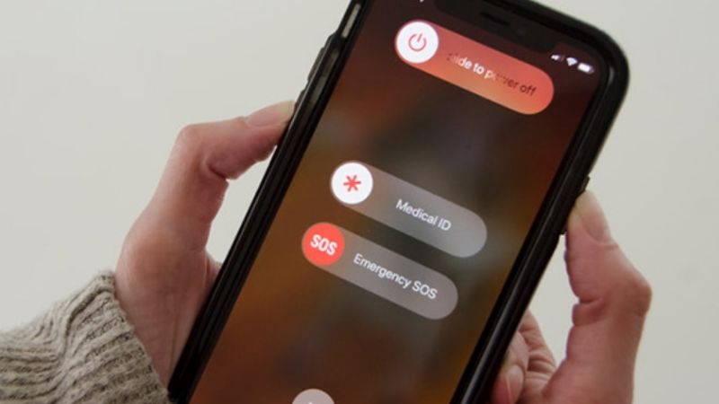 khởi động lại bằng hard reboot