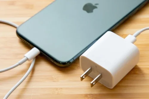 10 cách sạc pin nhanh cho iPhone