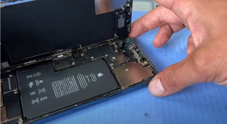 thay loa iPhone 12 uy tín tại Hà Nội