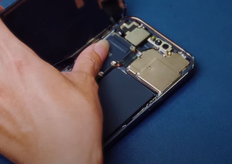 Nguyên nhân thay loa trong, ngoài iPhone 14