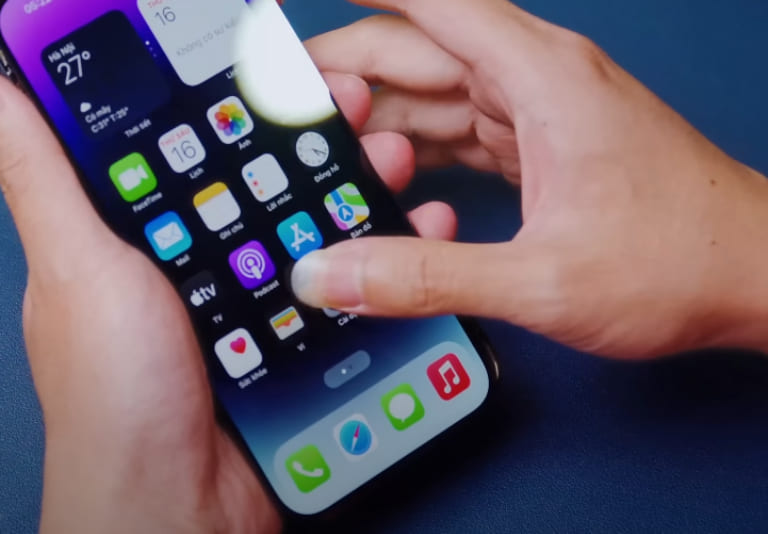 Thay loa trong, ngoài iPhone 14 tại TeamCare