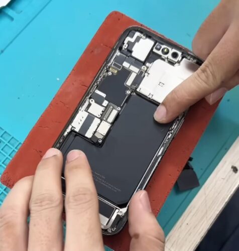 Thay pin iPhone 14 Pro