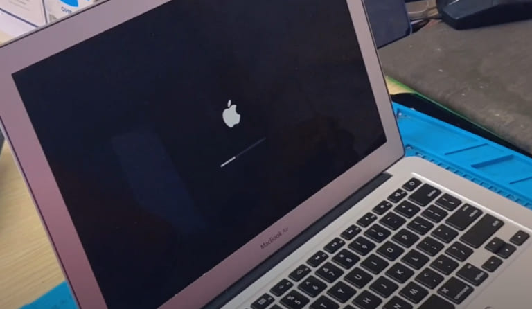 Địa chỉ thay pin Macbook Air 2017 uy tín