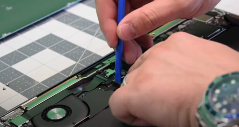 Quy trình thay pin Macbook Air 2019