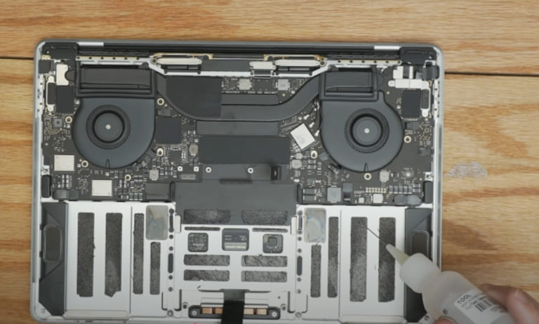 Chế độ bảo hành dịch vụ thay pin Macbook Pro 2020