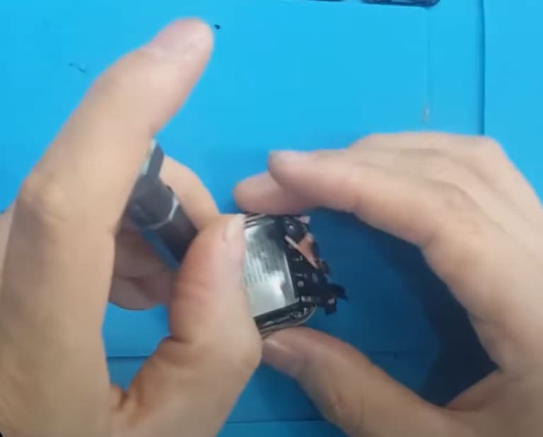 Giá thay vỏ Apple Watch series 5
