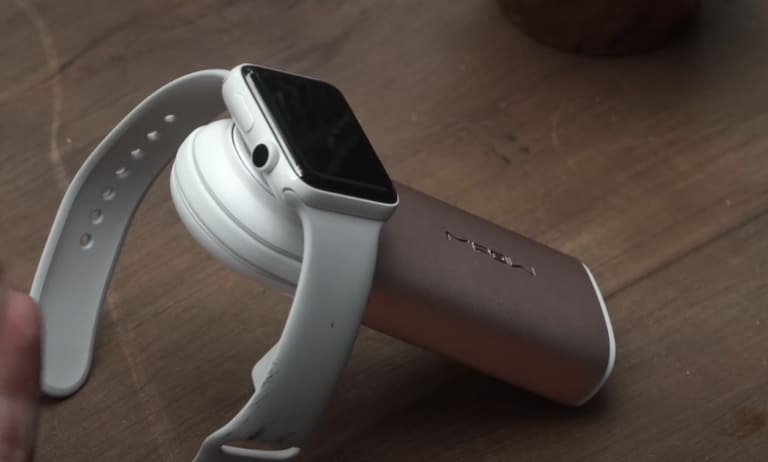 thay đế sạc apple watch se chính hãng