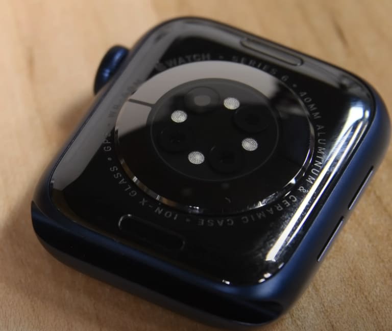 Thay vỏ Apple Watch series 6 tại TeamCare