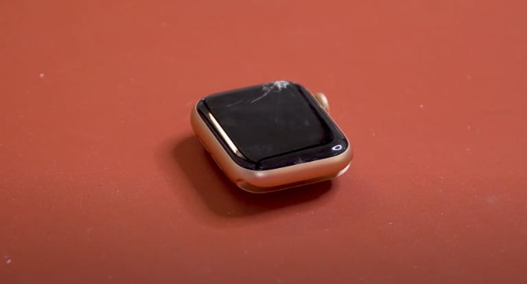 apple watch bị vỡ mặt kính nên làm gì