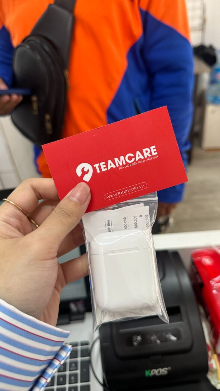 tham-kh-o-5-i-m-mua-v-b-n-tai-nghe-l-airpod-pro-uy-t-n