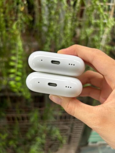 Báo giá hộp sạc Airpods 2 có dây, khác gì với không dây?