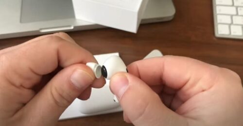 Hướng dẫn chi tiết cách tháo đệm tai nghe AirPods Pro