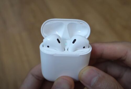 Cách đổi tai nghe Airpods với hộp sạc đơn giản, nhanh chóng