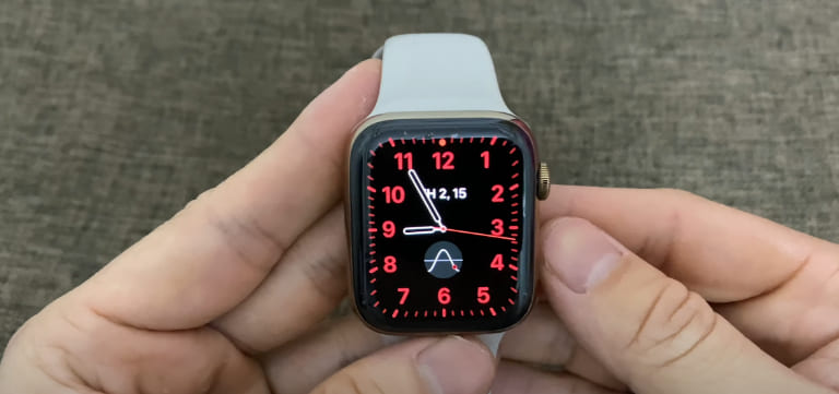 cách chỉnh thời gian trên Apple Watch đơn giản