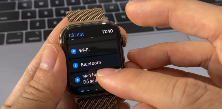 để màn hình Apple Watch luôn sáng trên watchOS mới