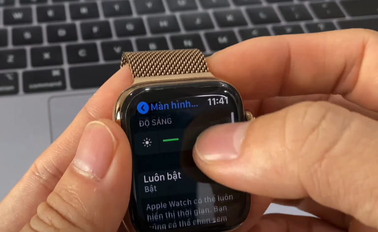 để màn hình Apple Watch luôn sáng không tắt