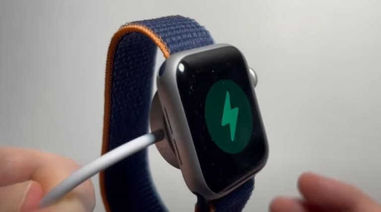 sạc apple watch qua đêm có hại không