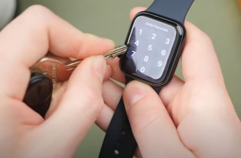 xước màn hình apple watch trước sau đánh bóng