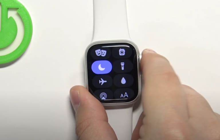 apple watch không nhận thông báo do mất kết nối iphone