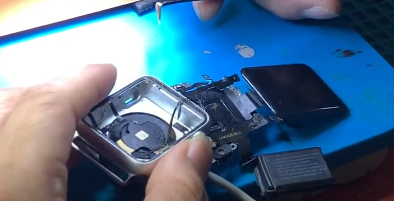 sửa apple watch 9 vỡ kính màn hình