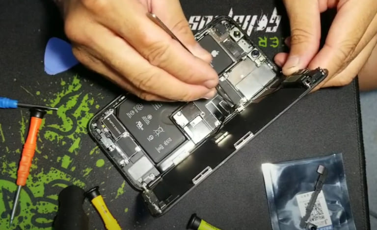 sửa iphone 11 bị hư Face ID