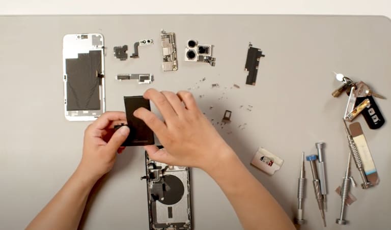 sửa iphone 15 bị vỡ màn hình