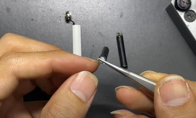 thay pin airpods nhanh chóng